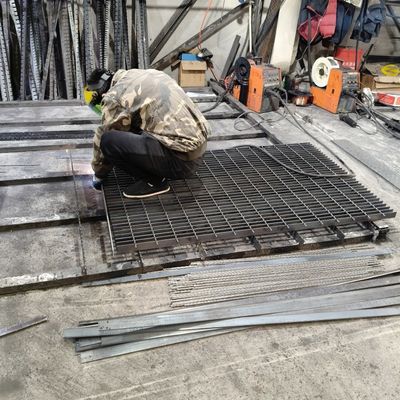 Welding Process Industrial Steel Grating for Machine Pressure Welding Durable Flat Bar Type