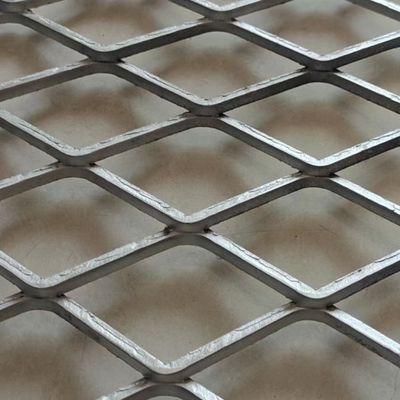 Durable Steel Grade Expanded Metal Mesh Machine With 1.5mm Strand Thickness