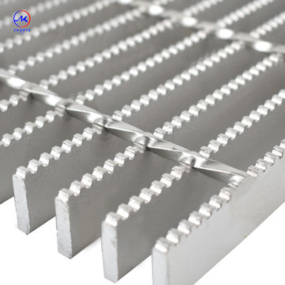 Bright On Surface Flat Steel Grating With 30mm Bearing Bar Pitch Efficiency