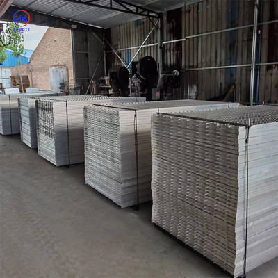 Twist Steel Walkway Grating Gully Grade Q345 For Long Lasting Drainage Performance