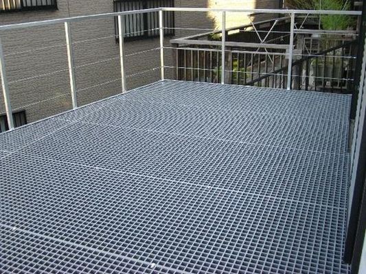 6mm Cross Bar Size Industrial Steel Grating Good Ventilation Twist Steel Raw Materials