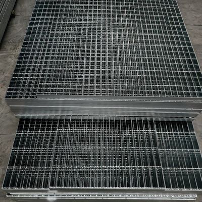 6mm Cross Bar Size Industrial Steel Grating for Garge Heavy Duty Steel Construction