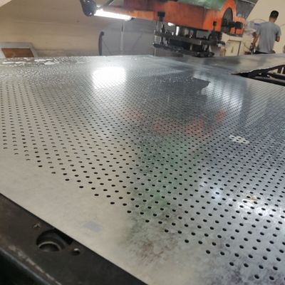 Square Perforated Galvanized Metal Plate With Holes And Anti Slip Design