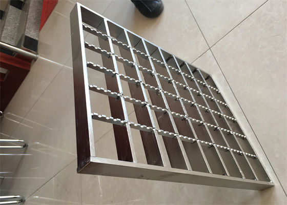 316l Material Stainless Steel Grating Polish Serrated Surface For Shop