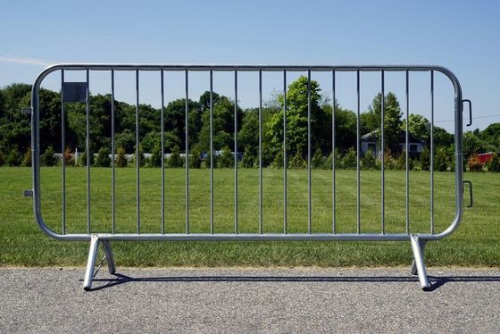 Heavy Duty Galvanised Pedestrian Crowd Control Barriers Traffic Road Safety Bridge Feet