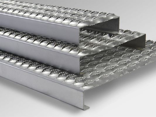 Premium Grade Strength Diamond Grip Grating Safety Strut Stair Treads