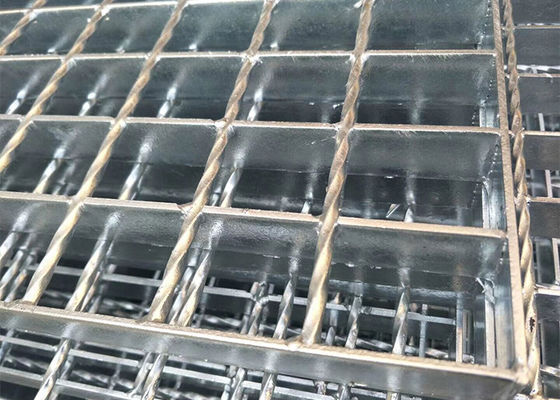 Mesh Floor Hdg Steel Grating 30x30mm High Resistance Guaranteed