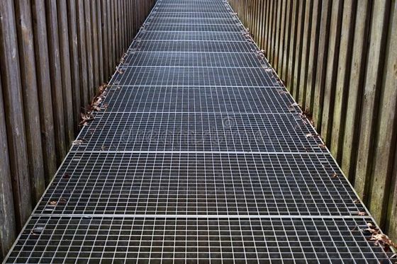 Customized Industrial Steel Grating Floor Trench Catwalk Walkway Platform