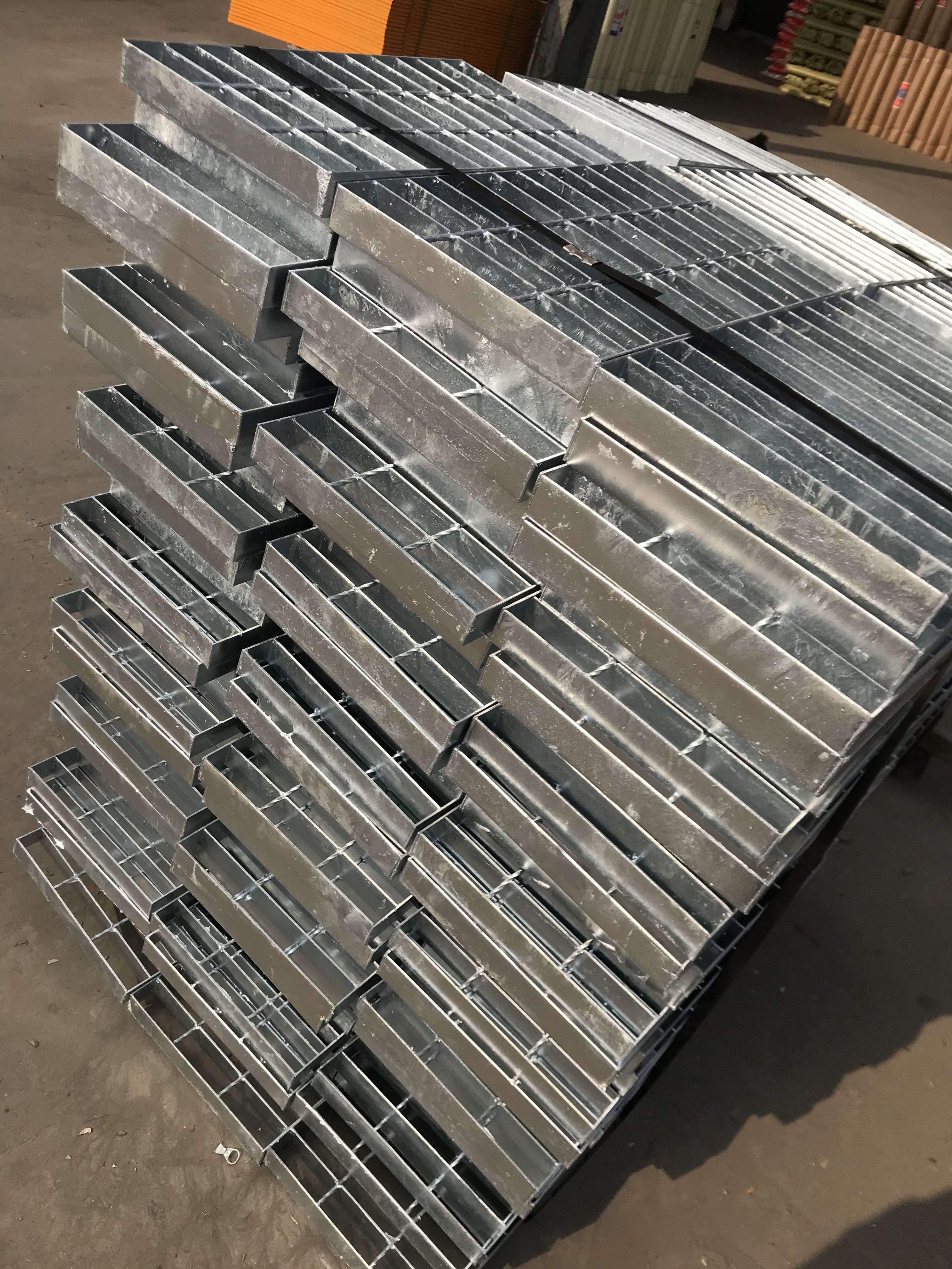 galvanised expanded steel steps walkway panels well cover metal decking ...