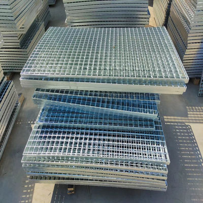 Hot Dipped Galvanized Serrated Steel Grating Platform Floor Grid Welded