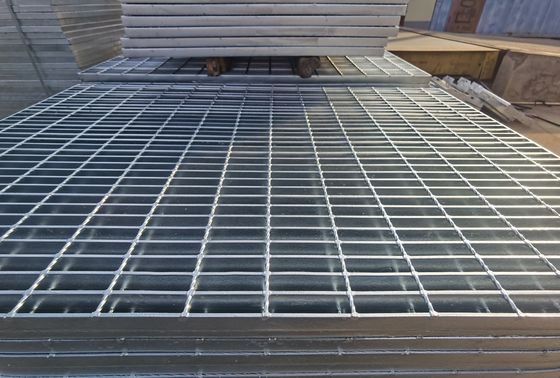 Serrated Industrial  Steel Grating Hot dipped Galvanized grate  G253/30/100