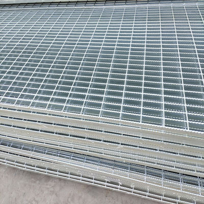 Outdoor Residential Building Steel Stair Treads Grating Metal Welded Galvanized Steps