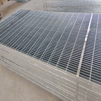 Galvanized Lattice Plate Bar Steel Grating Leak Proof Foot Pedal For Offshore Work