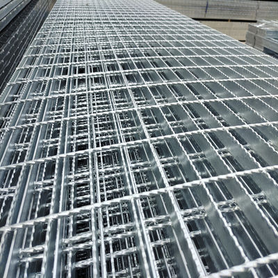 Hot Dipped Galvanized Serrated Steel Grating Metal Bar Safety Building Materials Q235