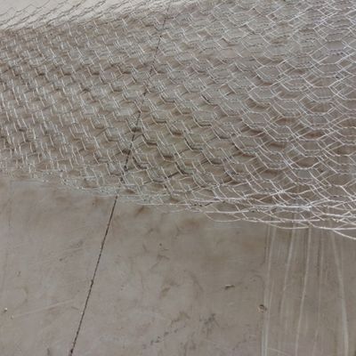 60x80mm Rock Mesh Retaining Wall Tensile Strength 350-550n/Mm2