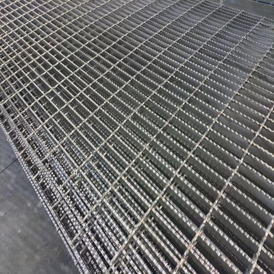 Flat Bar Type Industrial Steel Grating Stainless Steel Texture 3mm Cross Bar Thickness