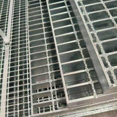 Aesthetic Retail Stores Serrated Steel Grating Combining Style And Durability