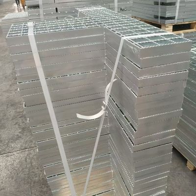 Mesh Steel Gratings: Open, Airy Design for Ventilation and Light