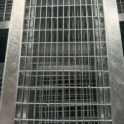 Corrosion-Resistant Hot-Dip Galvanized Steel Grating Protective Ventilation Surface Chinese Style Design