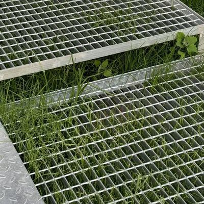 Smooth Surface Gully Grating YB/T4001.1-2007 For Food Beverage Industry Drainage