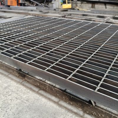 Heavy Duty Stainless Steel Flat Steel Grating Welded for Long Lasting Performance