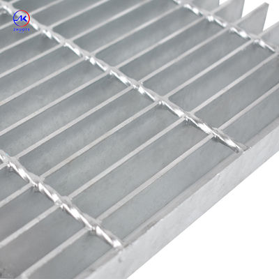 Industrial Steel Grating 30mm Bearing Bar Spacing 1000x1000mm Bright On Surface For Heavy Duty Applications