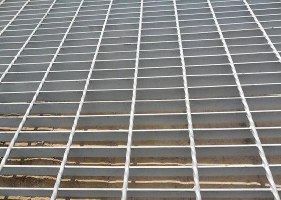 Welding Heavy Duty Steel Grating , Steel Stair Treads Grating Raw Material