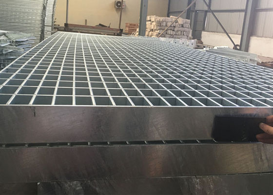 Cover Plate Press Lock Steel Grating Hot Dip Galvanized Feature Raw Material
