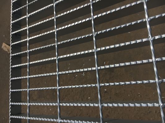 Toothed Industrial Galvanized Steel Grating Flooring Item:G405/30/100