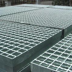 Hot Dip Galvanized Steel Grating With Size 300x230x40mm Platform Walkway Stair Treads