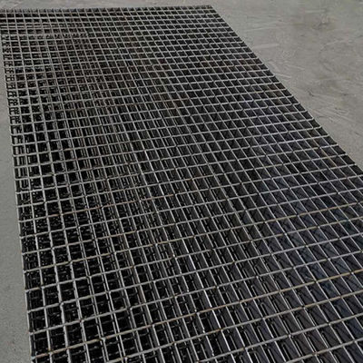 Plank Serrated Carbon Steel Bar Grating 32x5mm Black Paint Surface Treatment