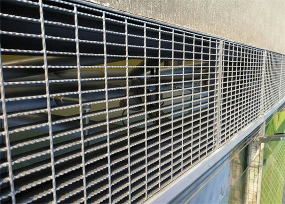 High Strength 6mm Galvanized Steel Grating Walkway Anti Corrosion Bar Fence
