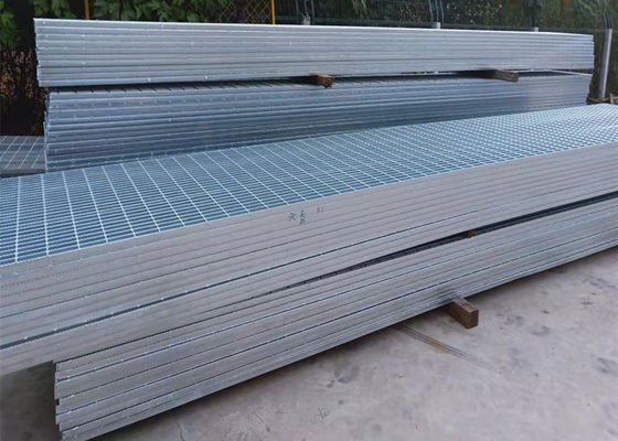 24 Foot Flat Bar Length Industrial Steel Grating Low Carbon Steel Light Duty