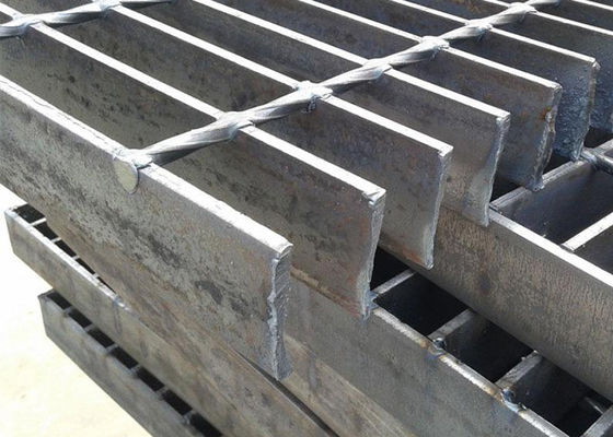 High Loading Strength Black Galvanized Steel Grating Walkway
