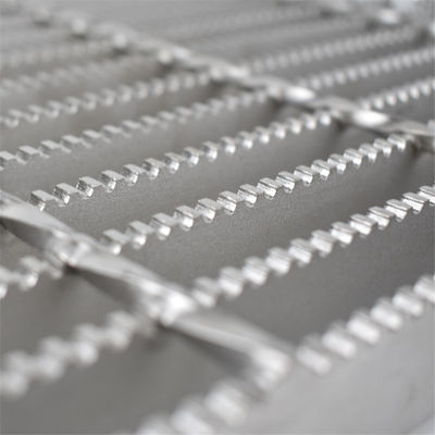 Bar Astm A123 Serrated Steel Grating Galvanized Feature Metal Floor